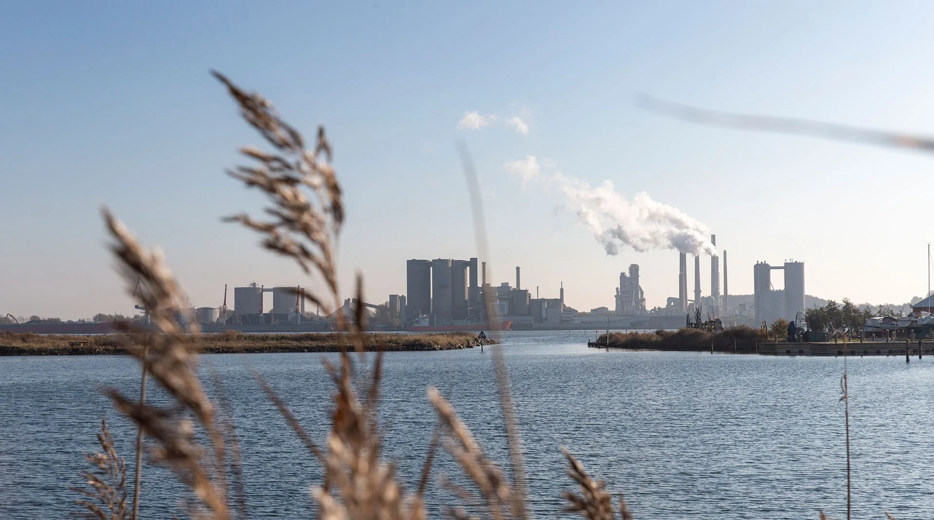 Chasing CO₂ - One molecule at a time